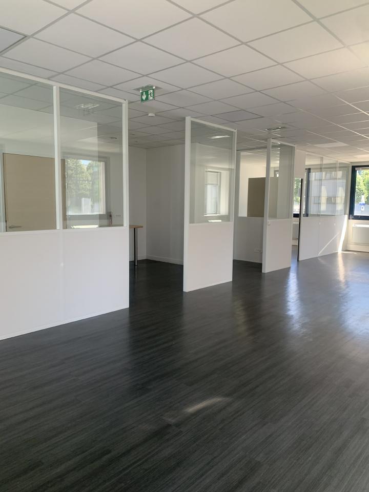 Bureau Saint-Denis 2300m² Location bureau Saint-Denis Seine-Saint-Denis OLBUR2311243 2